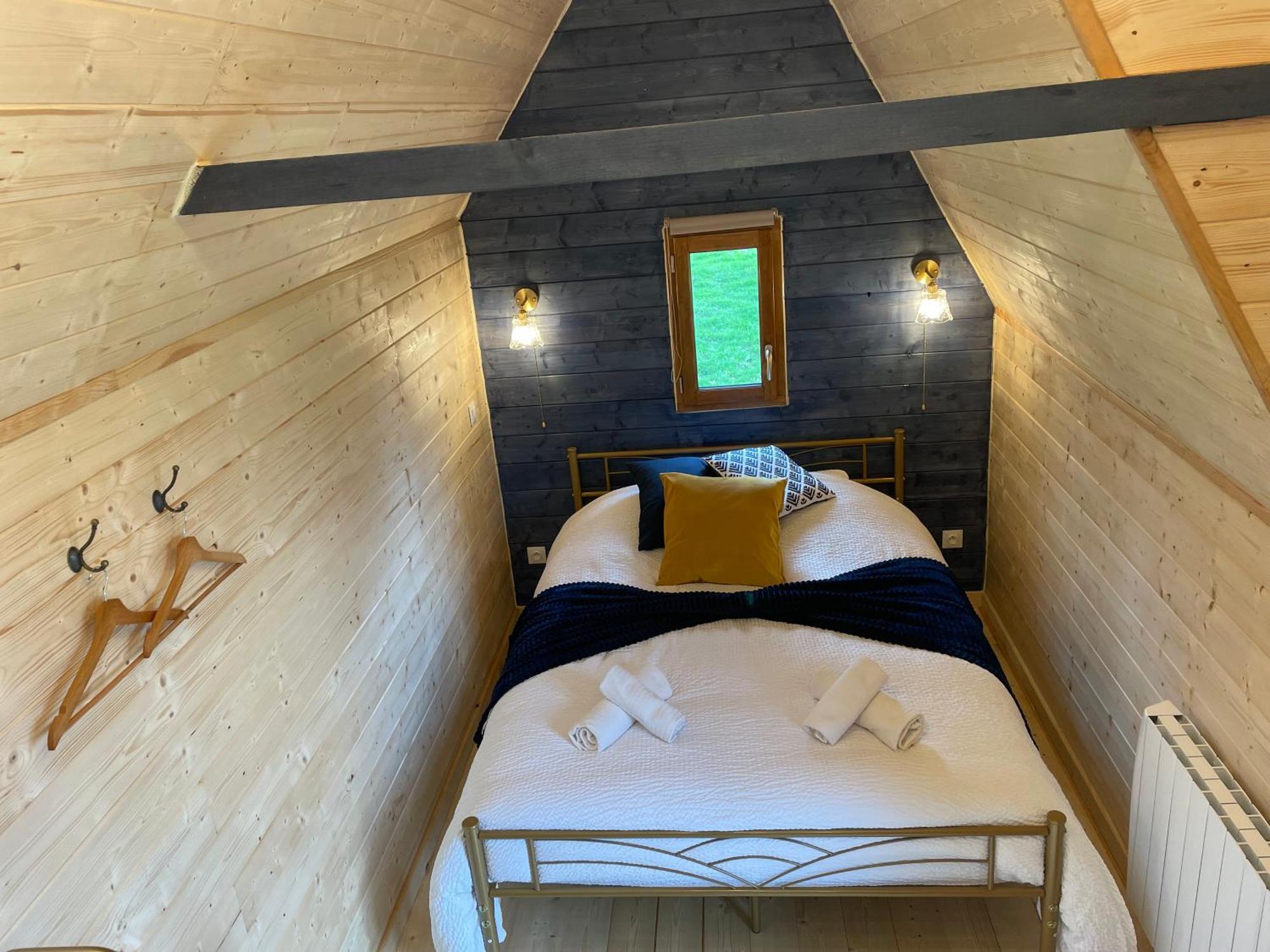 Le Domaine Caribou Bed and Breakfast Sainte-Opportune-la-Mare Eksteriør billede